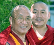 Geshe Lobsang Tenpa Rinpoche & Kousho Gawa (Provenance: Journal le Soleil de Québec)